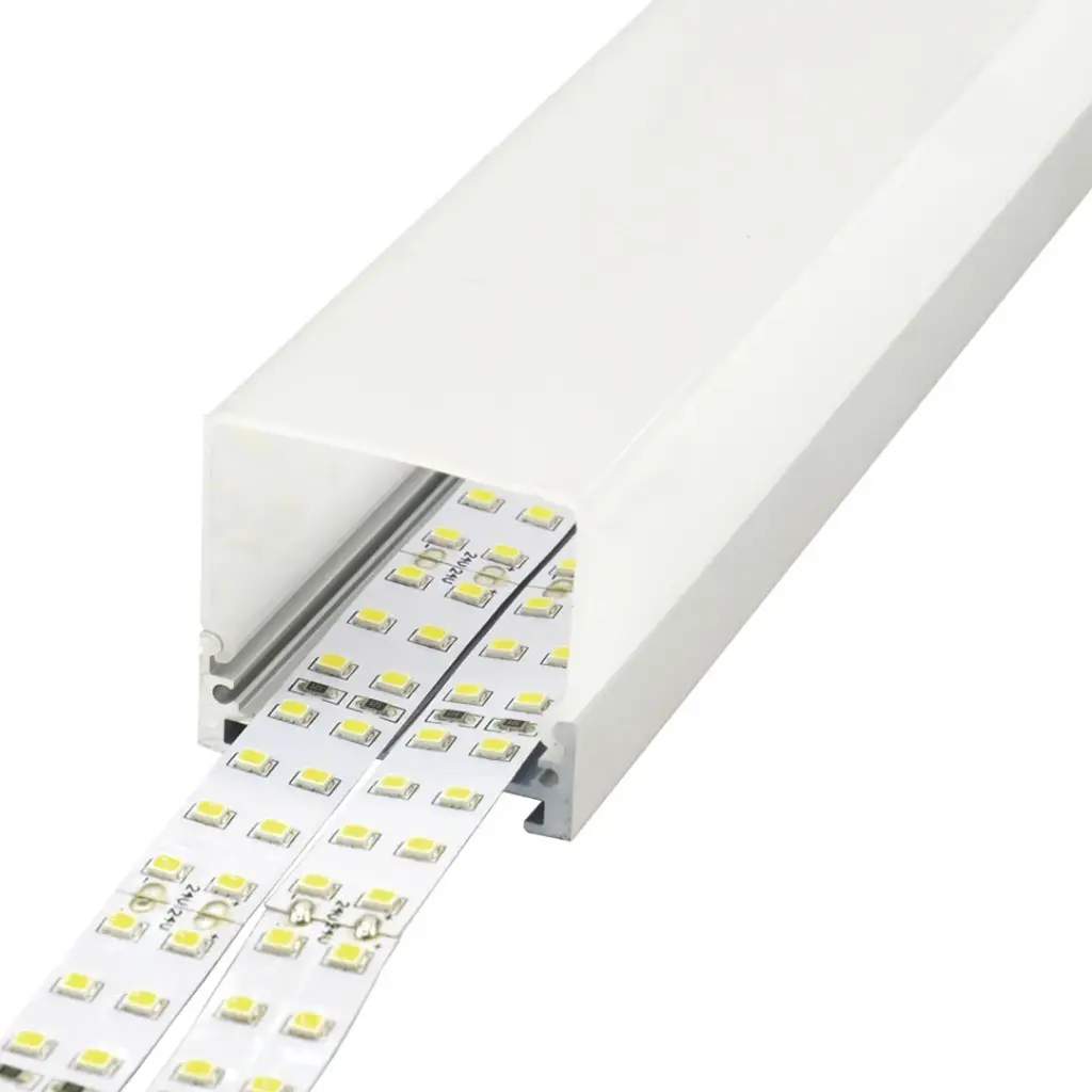 Perfil LED de superficie con opción colgante de 44,8 mm x 42 mm