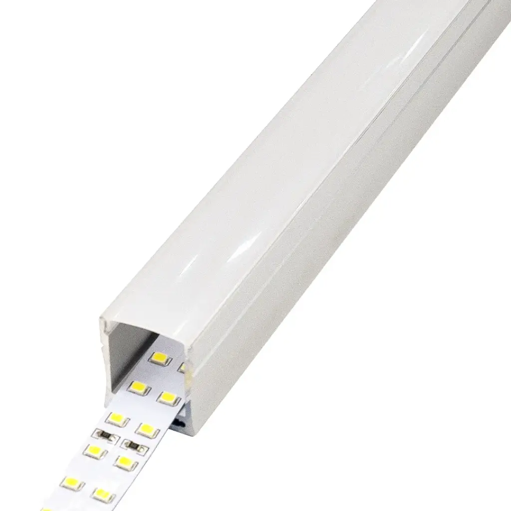 Perfil LED de superficie con opción colgante de 23,2 mm x 26,7 mm