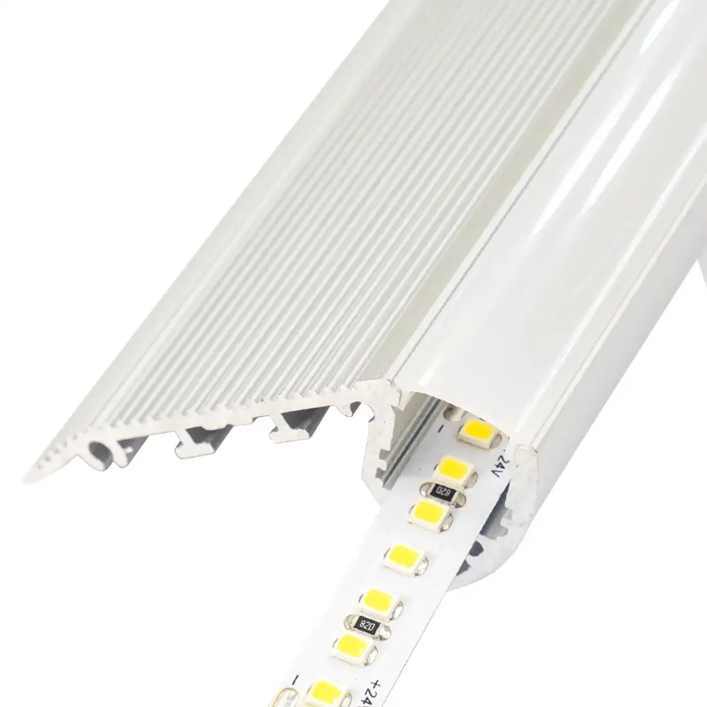 Perfil LED para escaleras de 66,32 mm x 26,97 mm