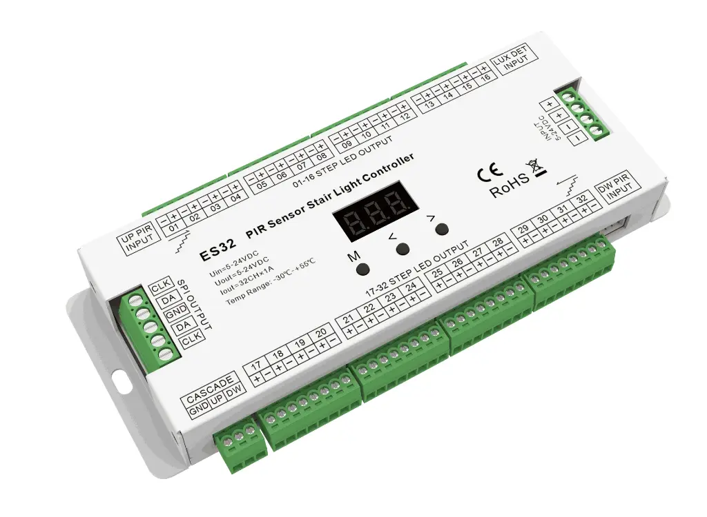 Controlador para escalera con sensor PIR. E32